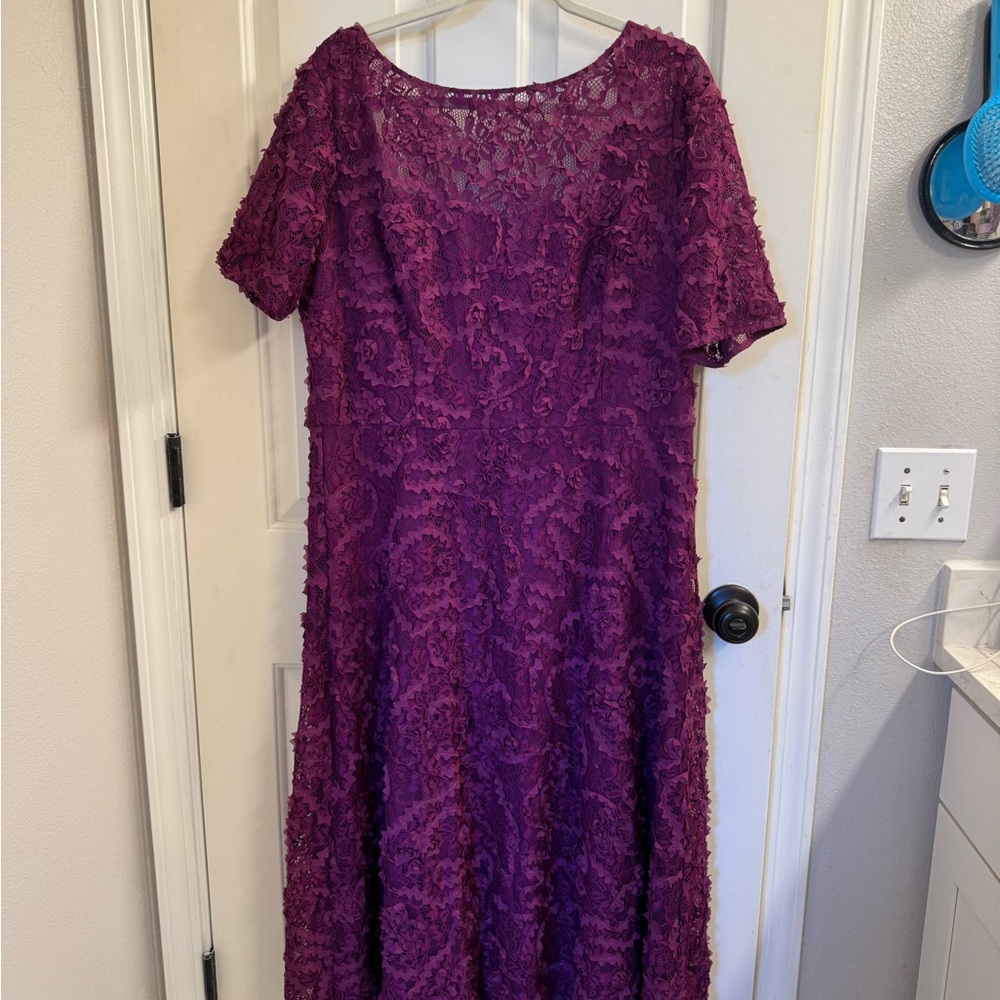 Formal Lace Midi Dress